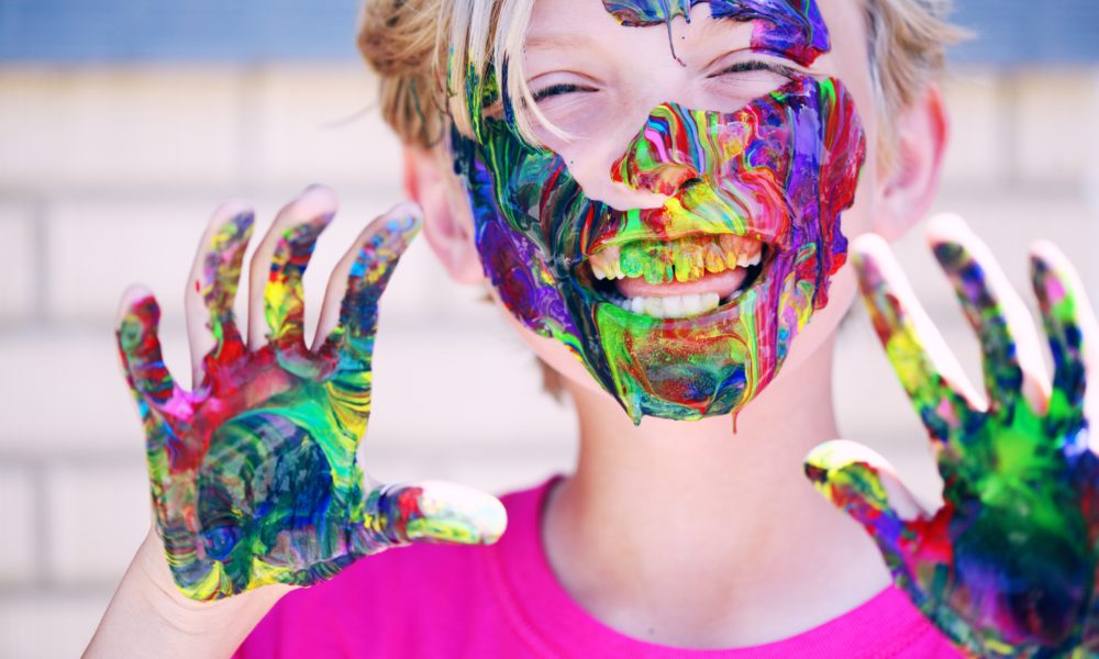 4k-wallpaper-blur-boy-1149022